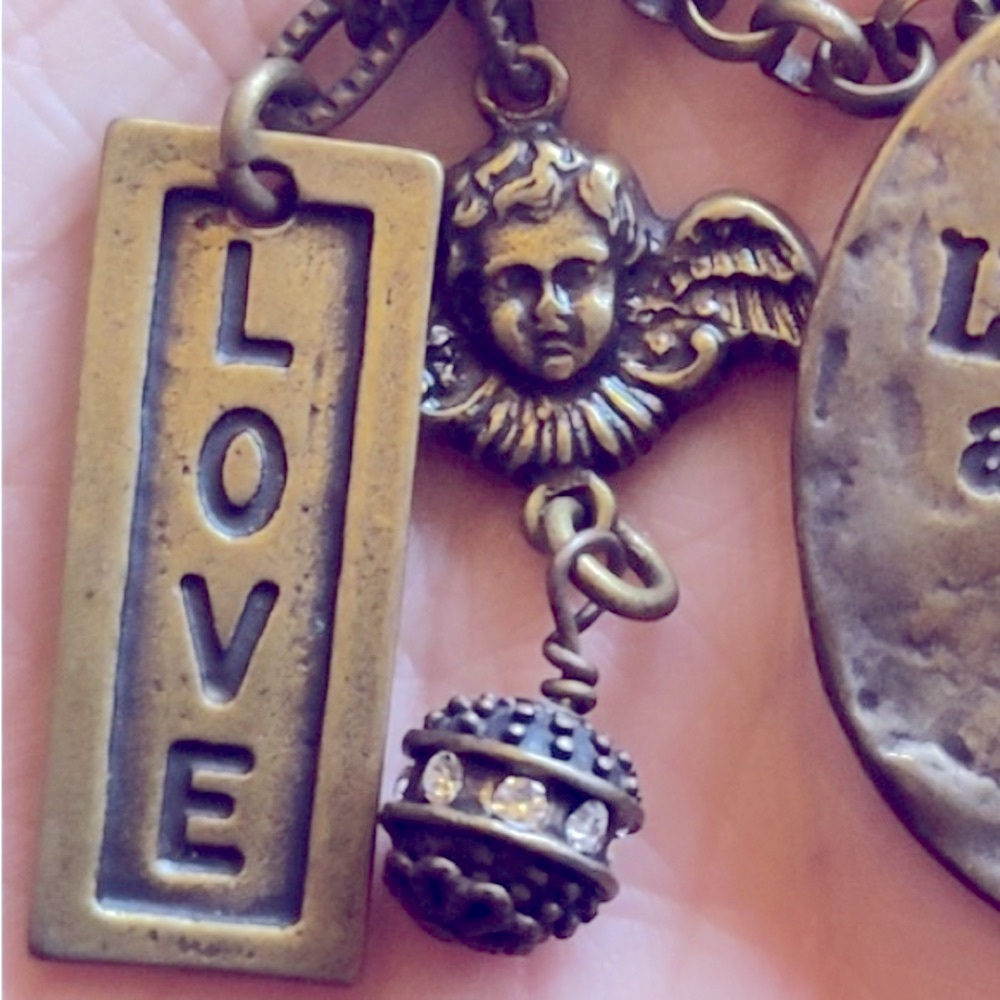 Mud Pie LOVE Necklace “One very Dear to My Heart” disk French, cherub, 32” chain - Picture 2 of 5